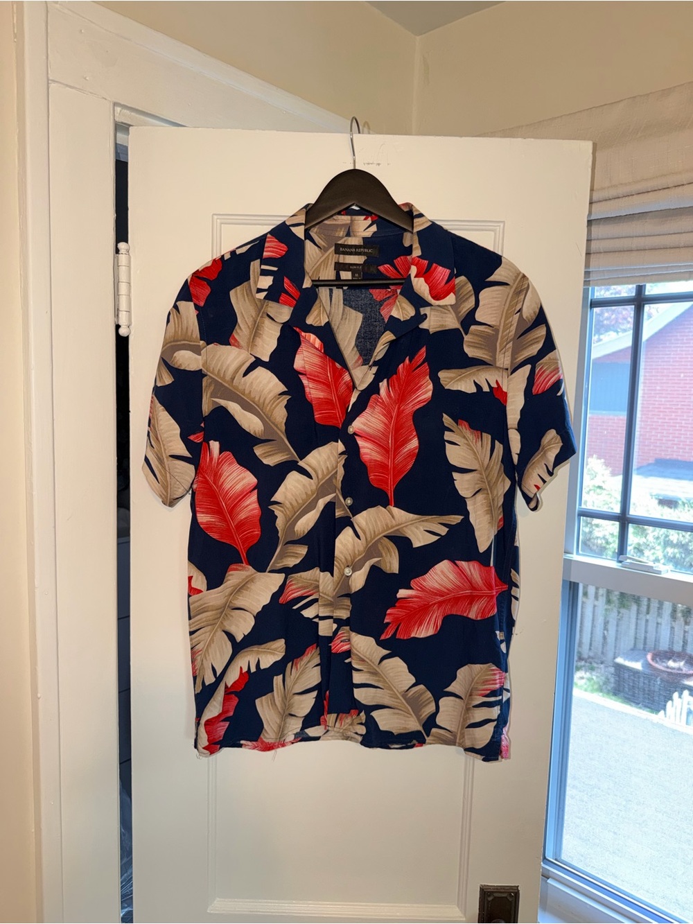 Banana Republic Navy Short-Sleeve Button-Up with Red and Beige Leaf Print